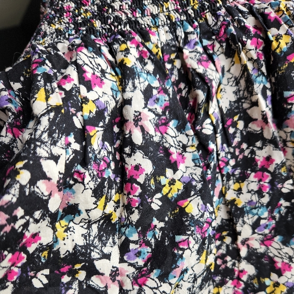 H&M Stretchy Waist Mini Skirt - Picture 4 of 5